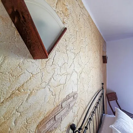 فيلة Paradise كوراليهو